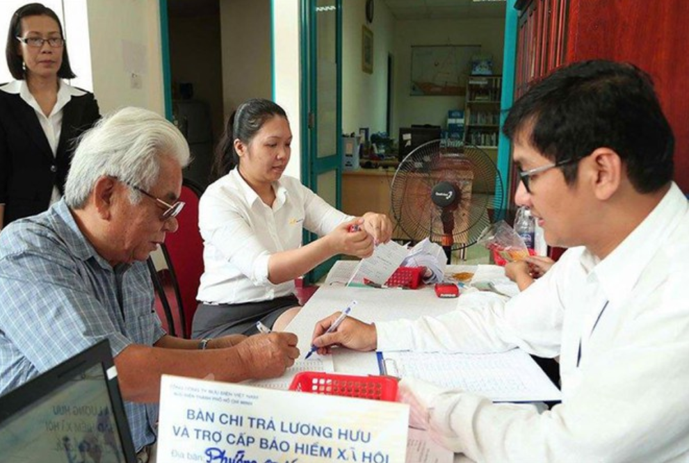 BHXH: Không bị trừ tỷ lệ lương hưu do việc nghỉ hưu trước tuổi Chính sách về hưu trước tuổi mới áp dụng từ 1/1/2021
